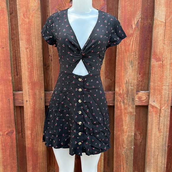 Etiquette Women’s Black Floral Button-Down Cutout Dress Size S - Picture 1 of 9